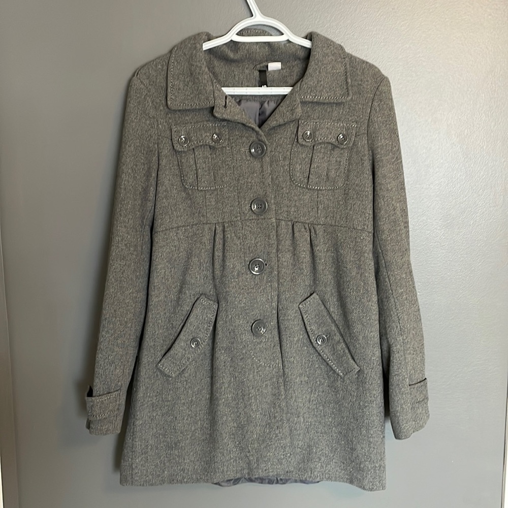 Very cute grey coat from H&M.